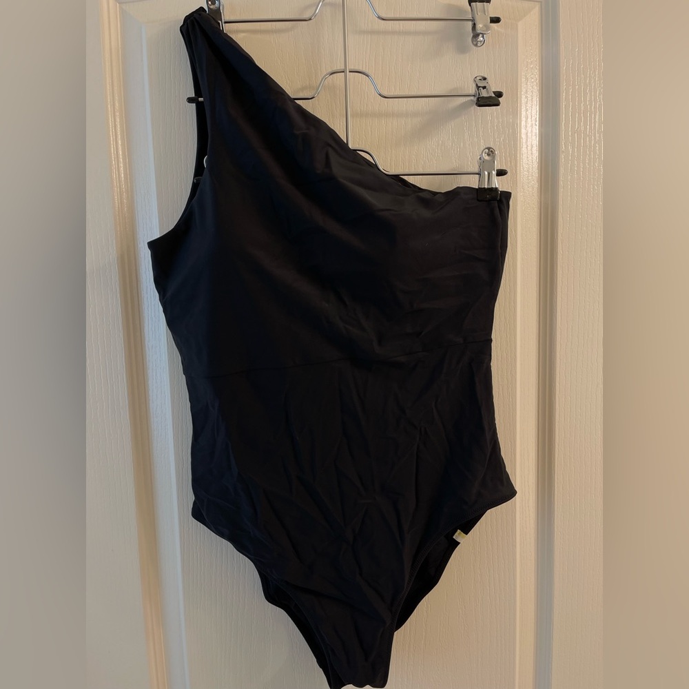 Summersalt Sidestroke One Shoulder Black Swimwear